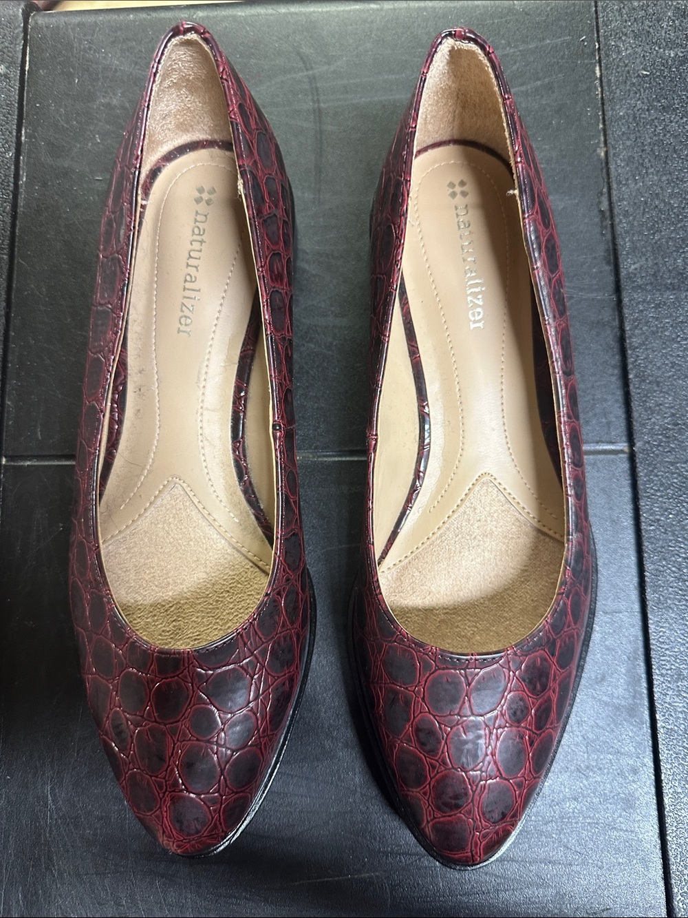 Naturalizer Burgundy Croc-Embossed Pointed Toe Flats